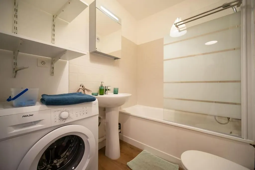 Appartement Tout Equipe A Cote De La Marseille Timone Apartment