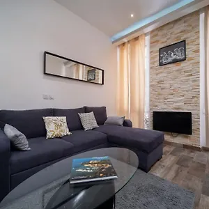 Tout Equipe 2 A 4 Couchages Au Coeur Du Vieux Port Marsiglia